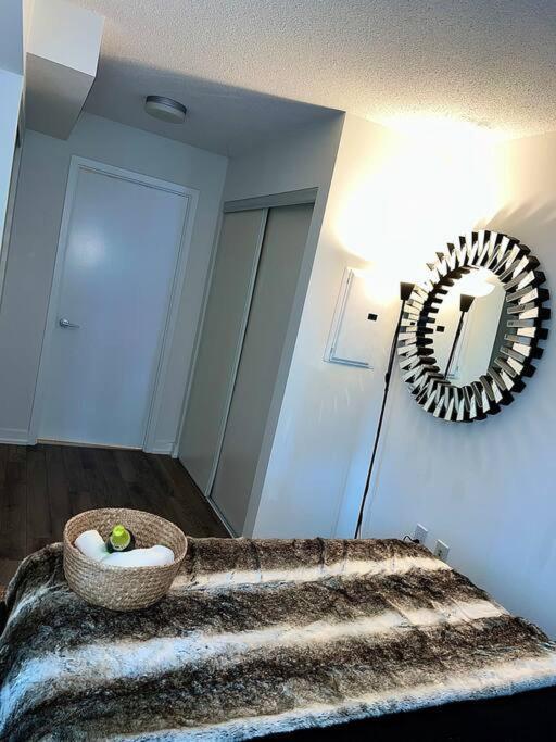 Luxurious Condo In The Center Of Downtown Toronto Ngoại thất bức ảnh