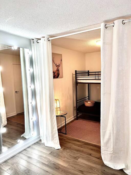 Luxurious Condo In The Center Of Downtown Toronto Ngoại thất bức ảnh