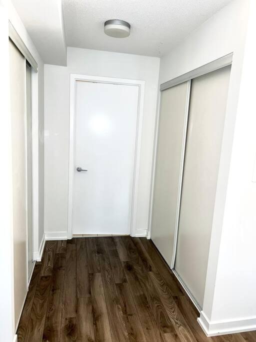 Luxurious Condo In The Center Of Downtown Toronto Ngoại thất bức ảnh