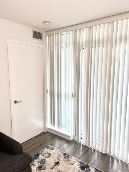 Luxurious Condo In The Center Of Downtown Toronto Ngoại thất bức ảnh